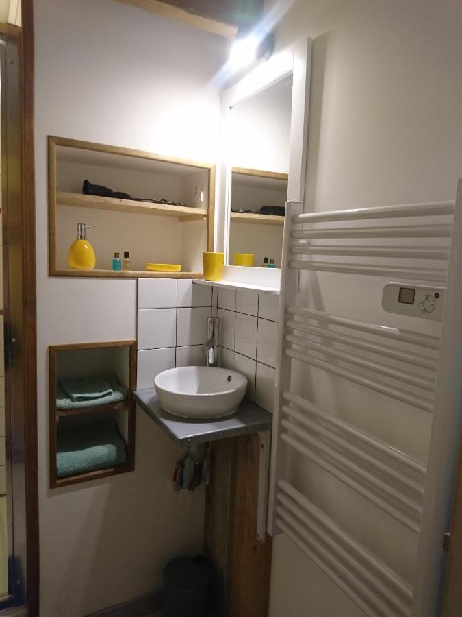 Le Petit Pays Apartamento Montgivray Exterior foto