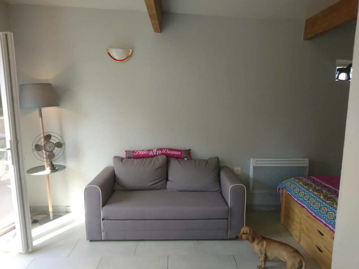 Le Petit Pays Apartamento Montgivray Exterior foto